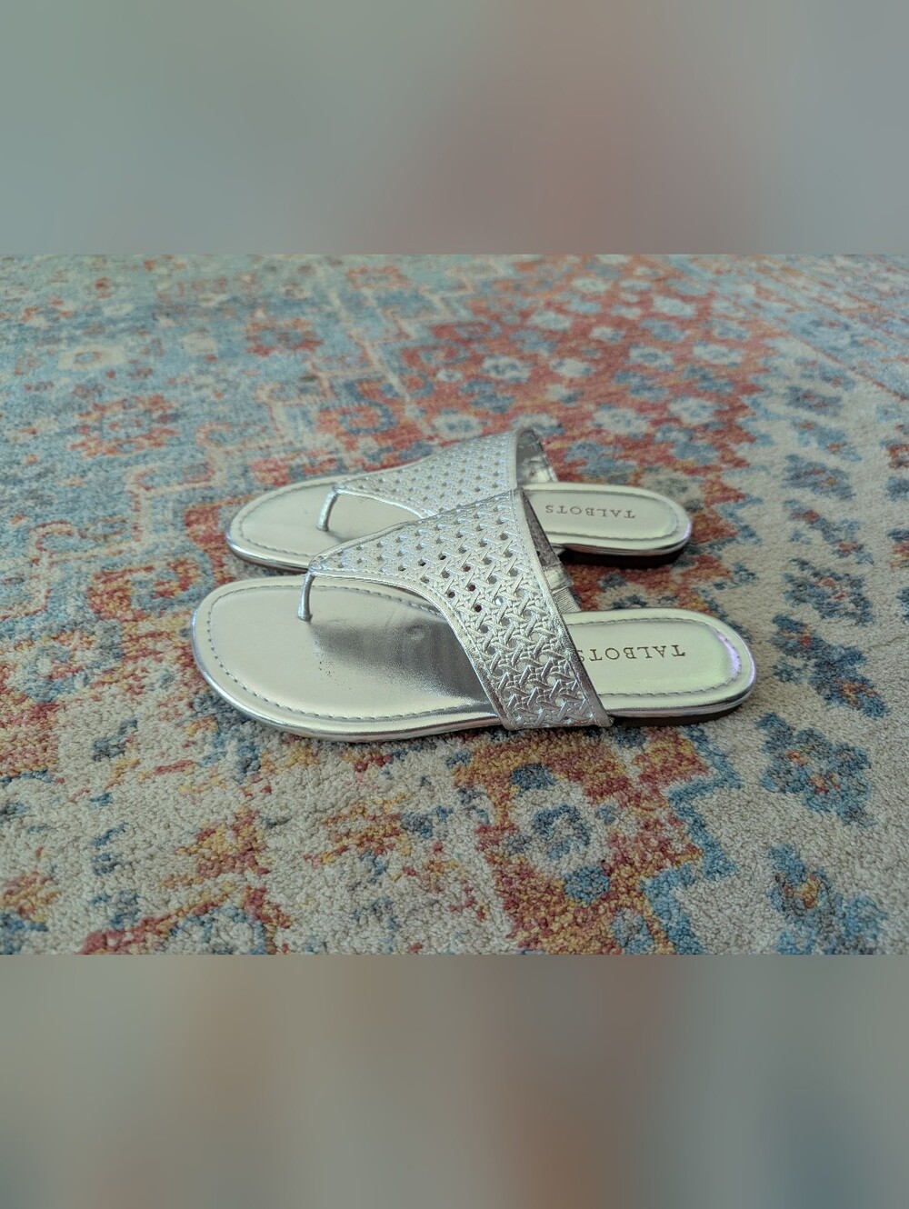 Talbots Women's 7 M Gigi Metallic Sandals Silver Thong Sandals Woven Look